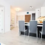 Apartament Błękitne Wybrzeże- z garażem